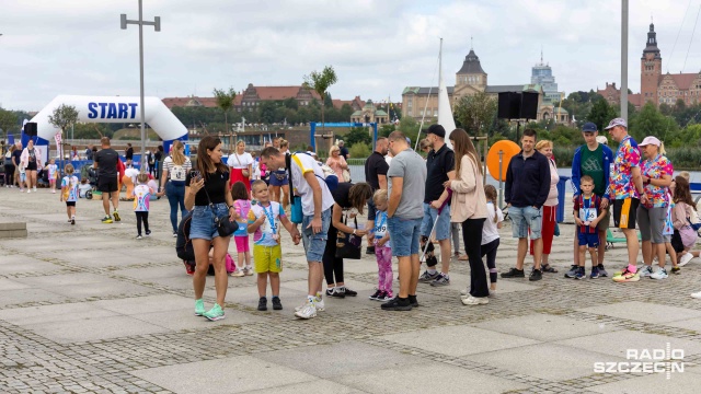 Fot. Robert Stachnik [Radio Szczecin] Sportowe aktywności przyciągnęły wielu najmłodszych [ZDJĘCIA]