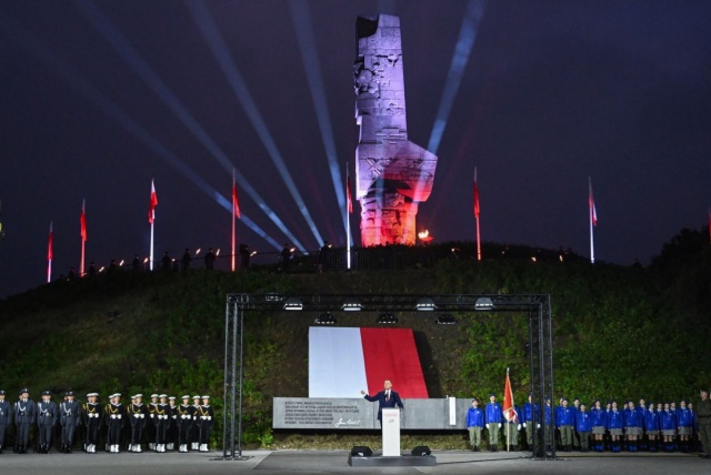 Fot. PAP/Adam Warżawa Prezydent: musimy w końcu załatwić kwestię reparacji od państwa niemieckiego [ZDJĘCIA]