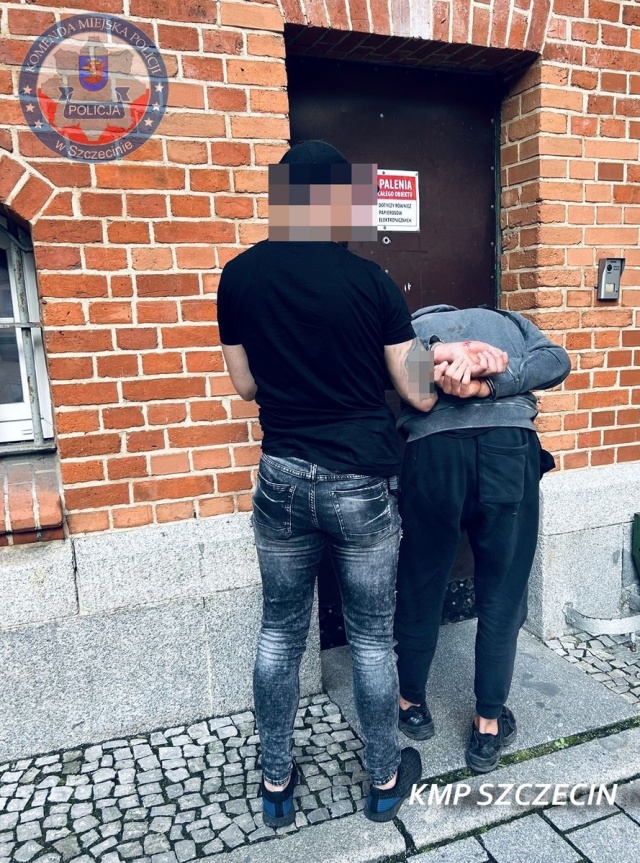 Fot. KMP w Szczecinie Oszust chciał drugi raz wyłudzić pieniądze od seniorki. Tego nie przewidział