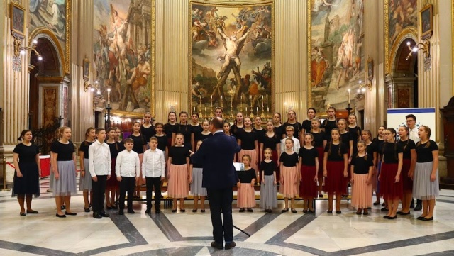 Chór Don Diri Don pod dyrekcją Dariusza Dyczewskiego. Fot. Paweł Moskowicz Koncert jubileuszowy Chóru Don Diri Don [ZDJĘCIA]