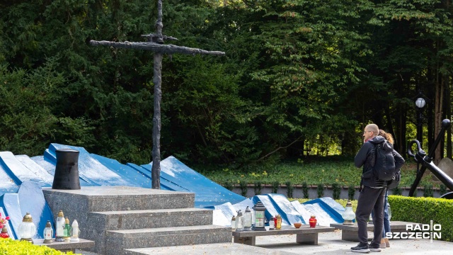 Fot. Robert Stachnik [Radio Szczecin] Pomnik przechodzi renowację, ale konserwator zabytków ma wątpliwości 
[ZDJĘCIA]