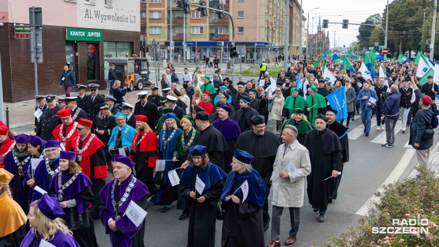 Fot. Robert Stachnik [Radio Szczecin] Dziewięć szczecińskich uczelni wspólnie zainaugurowało rok akademicki [WIDEO, ZDJĘCIA]