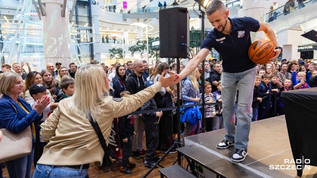 Fot. Robert Stachnik [Radio Szczecin] Wilki Morskie spotkały się z Watahą [ZDJĘCIA]