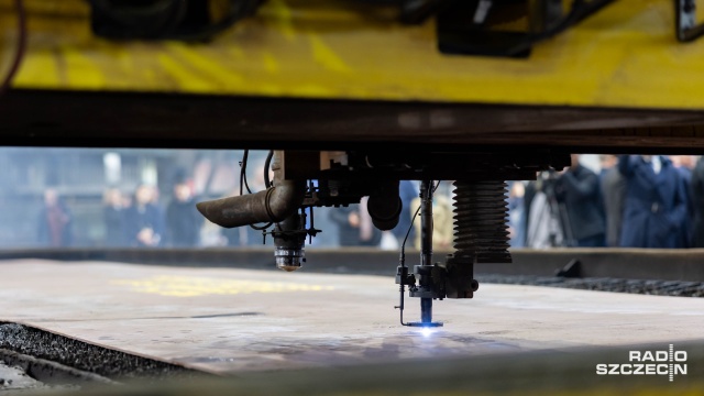 Fot. Robert Stachnik [Radio Szczecin] Ruszyła budowa stawiacza pław. Stocznia Szczecińska czekała na to 18 lat [WIDEO, ZDJĘCIA]