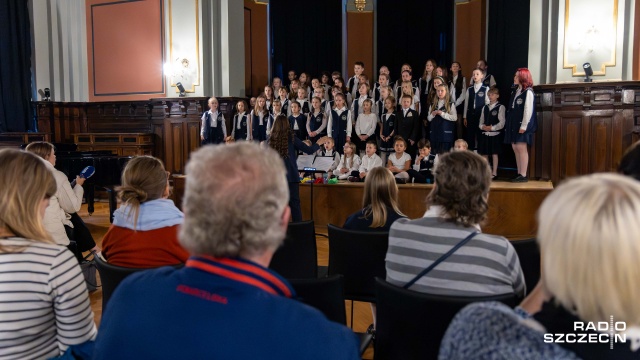 Fot. Robert Stachnik [Radio Szczecin] Dziecięcy chór zbiera na wyjazd do Lublina. Można wspomóc tych śpiewaków [ZDJĘCIA]