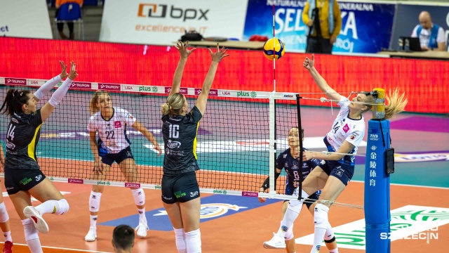 Fot. Robert Stachnik [Radio Szczecin] Siatkarki Chemika wygrały z Sokołem [ZDJĘCIA]