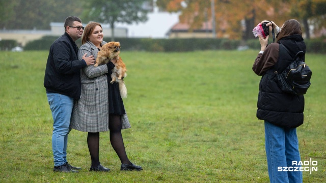 Fot. Robert Stachnik [Radio Szczecin] "Pucha dla pełnego brzucha" w Szczecinie. Zdjęcie z pupilem za datek [WIDEO, ZDJĘCIA]
