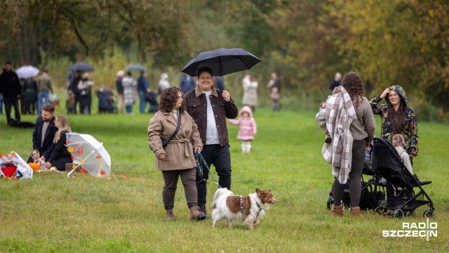 Fot. Robert Stachnik [Radio Szczecin] "Pucha dla pełnego brzucha" w Szczecinie. Zdjęcie z pupilem za datek [WIDEO, ZDJĘCIA]