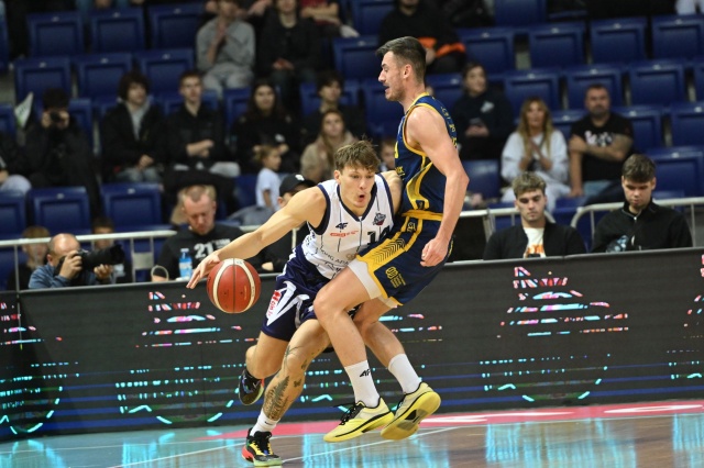 Fot. PAP/Marcin Bielecki Efektowne zwycięstwo Wilków Morskich. Roach trafiał nawet z połowy [ZDJĘCIA]