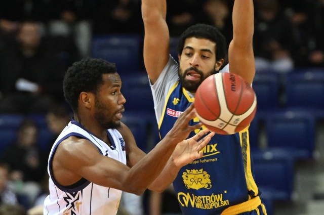 Fot. PAP/Marcin Bielecki Efektowne zwycięstwo Wilków Morskich. Roach trafiał nawet z połowy [ZDJĘCIA]