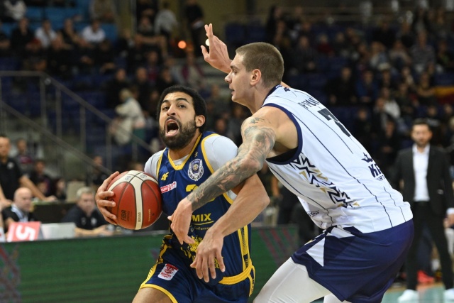 Fot. PAP/Marcin Bielecki Efektowne zwycięstwo Wilków Morskich. Roach trafiał nawet z połowy [ZDJĘCIA]