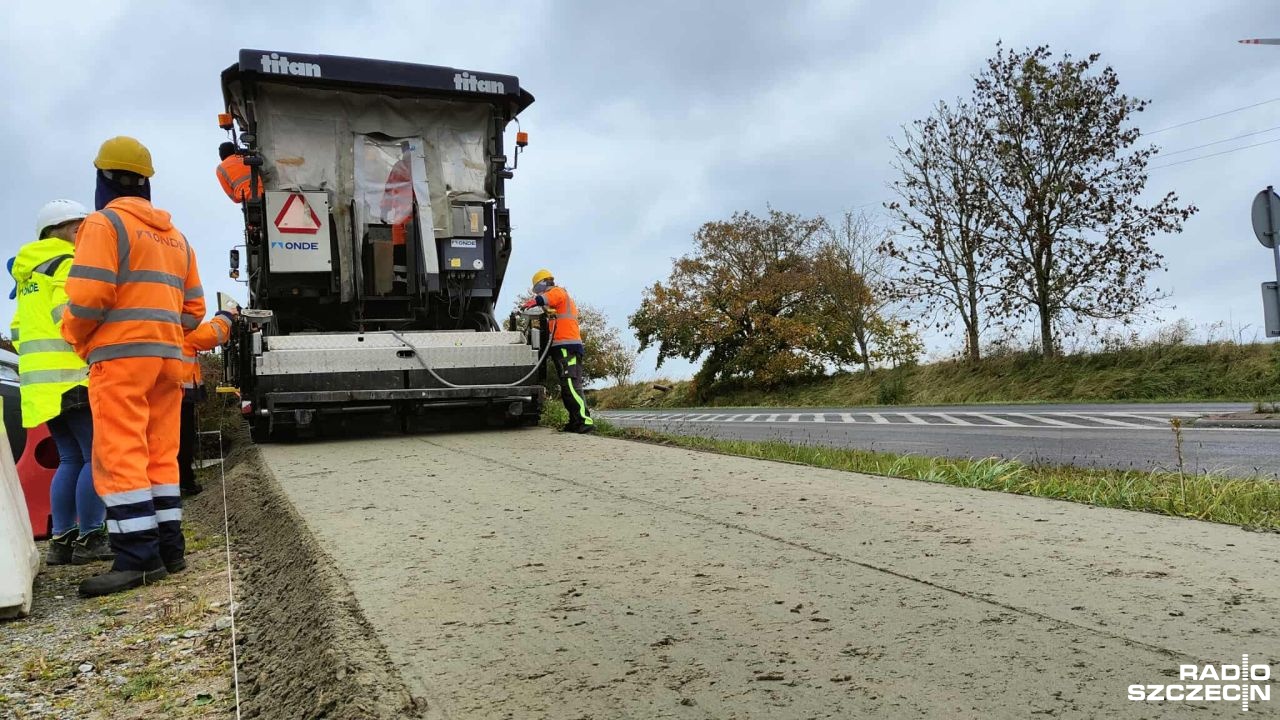 Ponad pół miliona złotych unijnego dofinansowania trafiło do powiatu gryfińskiego na budowę ścieżki pieszo-rowerowej w Cedyni.