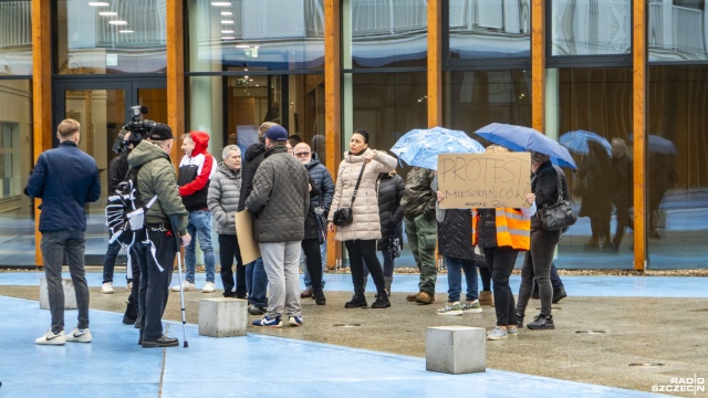 Fot. Wojciech Ochrymiuk [Radio Szczecin] "To nam się nie podoba" - mieszkańcy protestują [ZDJĘCIA]