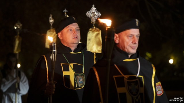 Fot. Kamila Kozioł [Radio Szczecin] Procesja ze świętymi przeszła ulicami Szczecina [ZDJĘCIA]