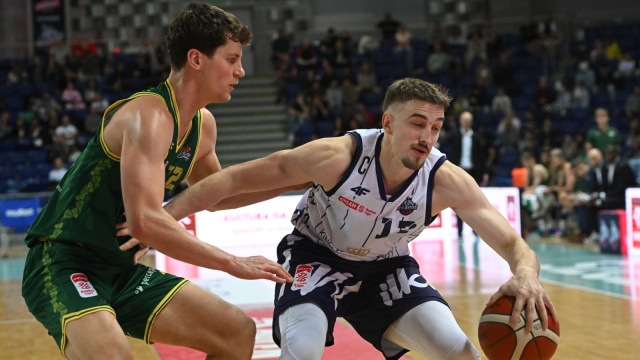Fot. PAP/Marcin Bielecki Koszykarze Kinga wygrali z Zastalem [ZDJĘCIA]