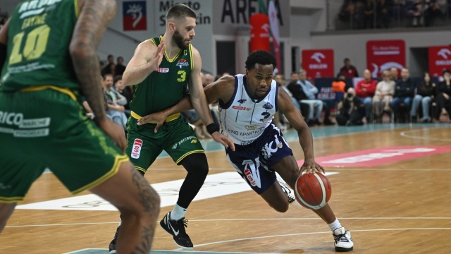 Fot. PAP/Marcin Bielecki Koszykarze Kinga wygrali z Zastalem [ZDJĘCIA]