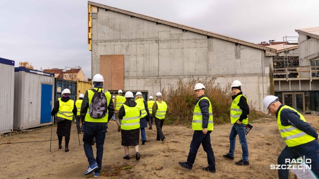 Fot. Robert Stachnik [Radio Szczecin] Mediateka z kolejnym opóźnieniem [ZDJĘCIA]