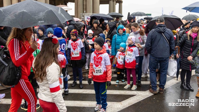 Fot. Robert Stachnik [Radio Szczecin] Szczecinianie pobiegli dla niepodległej Polski [WIDEO, ZDJĘCIA]