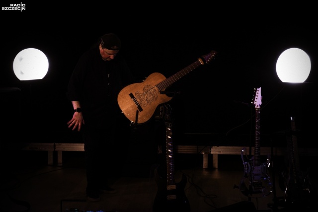 Dariusz Krzysztof Kurman, fot. Piotr Rokicki Muzyka gitarowych strun! [WIDEO, ZDJĘCIA]