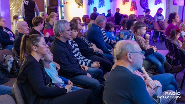 Fot. Robert Stachnik [Radio Szczecin] "Miś Uszatek" otworzył Festiwal Czytania w Książnicy [WIDEO, ZDJĘCIA]