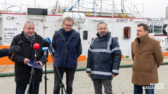 Fot. Robert Stachnik [Radio Szczecin] Zimy na razie nie ma, ale lodołamacze są gotowe do akcji [WIDEO, ZDJĘCIA]