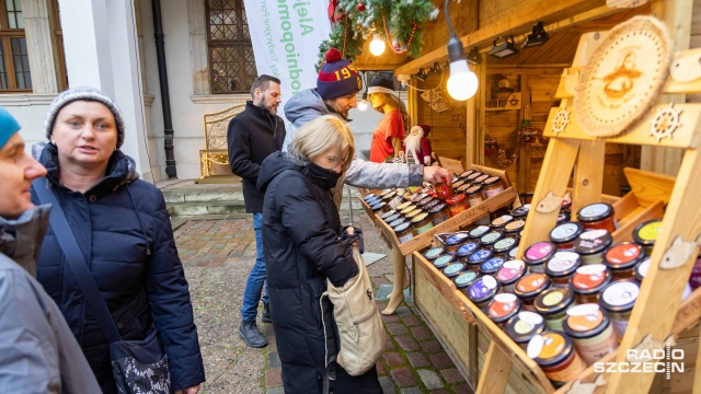 Fot. Robert Stachnik [Radio Szczecin] Jarmark Bożonarodzeniowy na Zamku Książąt Pomorskich [WIDEO, ZDJĘCIA]