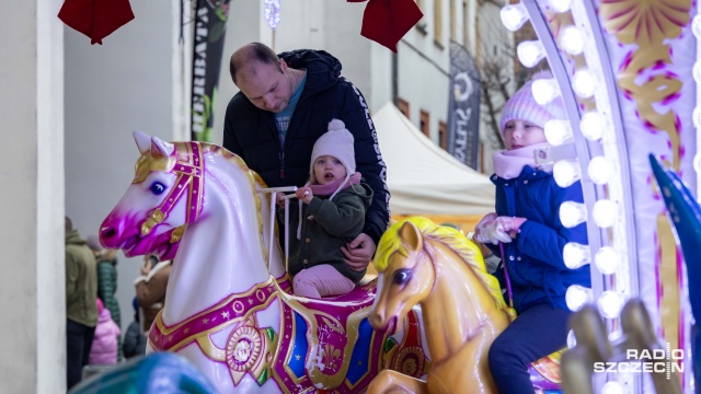 Fot. Robert Stachnik [Radio Szczecin] Jarmark Bożonarodzeniowy na Zamku Książąt Pomorskich [WIDEO, ZDJĘCIA]