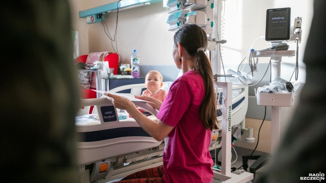 Fot. Weronika Łyczywek [Radio Szczecin] Szczecińscy żołnierze NATO z misją od św. Mikołaja [WIDEO, ZDJĘCIA]