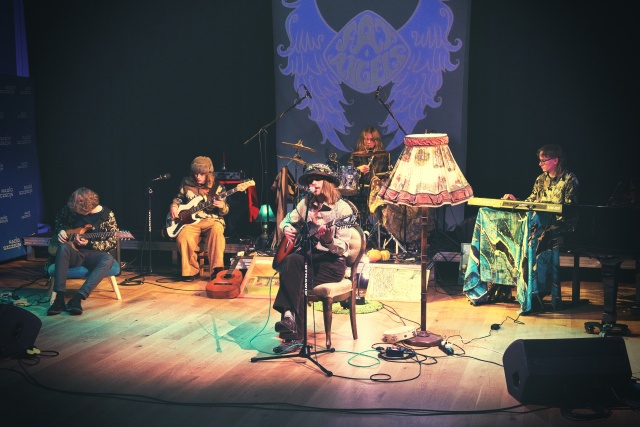 Fat Angels, fot. Piotr Rokicki Skoro Święta za rogiem, to czas na spotkanie z aniołami… [ZDJĘCIA, WIDEO]