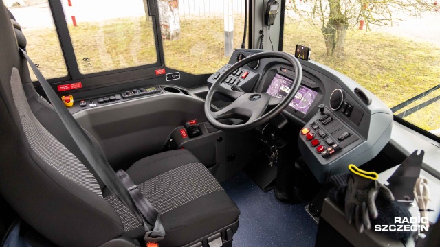 Fot. Robert Stachnik [Radio Szczecin] Kilkanaście nowych autobusów elektrycznych wyruszy na ulice Szczecina [WIDEO, ZDJĘCIA]