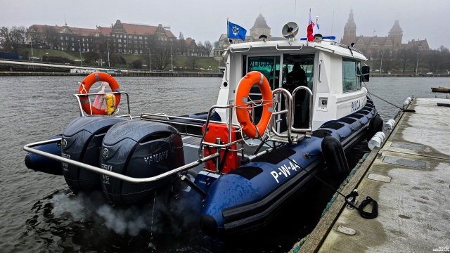 Fot. Wojciech Ochrymiuk [Radio Szczecin] Potężna jednostka za 2 mln zł trafiła do Komisariatu Wodnego [WIDEO, ZDJĘCIA]