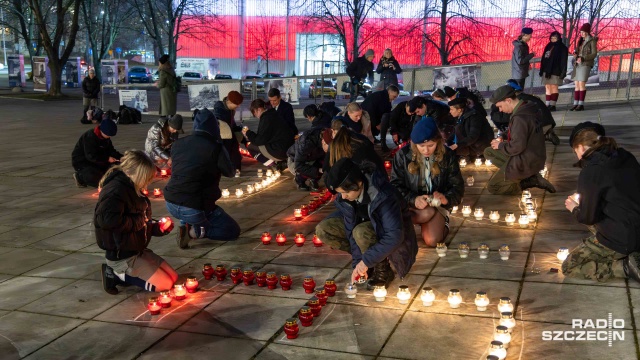 Fot. Robert Stachnik [Radio Szczecin] W Szczecinie zapłonęły Światła Pamięci [WIDEO, ZDJĘCIA]