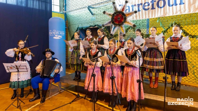 Fot. Robert Stachnik [Radio Szczecin] Miejska Wigilia dla potrzebujących w Szczecinie [WIDEO, ZDJĘCIA]