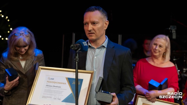 Fot. Robert Stachnik [Radio Szczecin] Szczecińscy artyści, odznaczenia wieloletnich pracowników - świąteczny koncert w Radiu Szczecin [WIDEO, ZDJĘCIA]