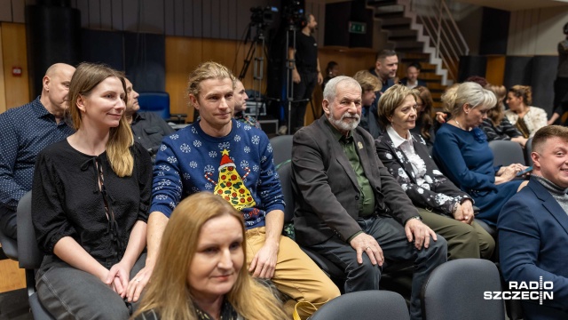 Fot. Robert Stachnik [Radio Szczecin] Szczecińscy artyści, odznaczenia wieloletnich pracowników - świąteczny koncert w Radiu Szczecin [WIDEO, ZDJĘCIA]