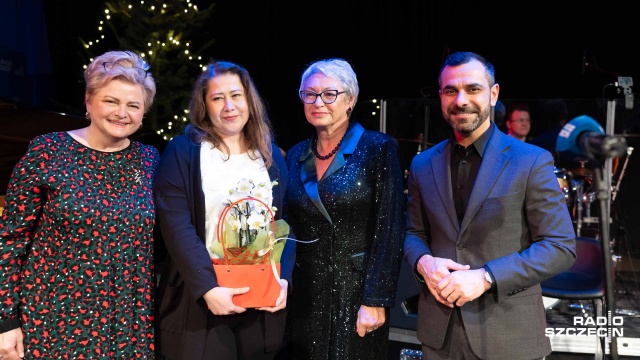 Fot. Robert Stachnik [Radio Szczecin] Szczecińscy artyści, odznaczenia wieloletnich pracowników - świąteczny koncert w Radiu Szczecin [WIDEO, ZDJĘCIA]
