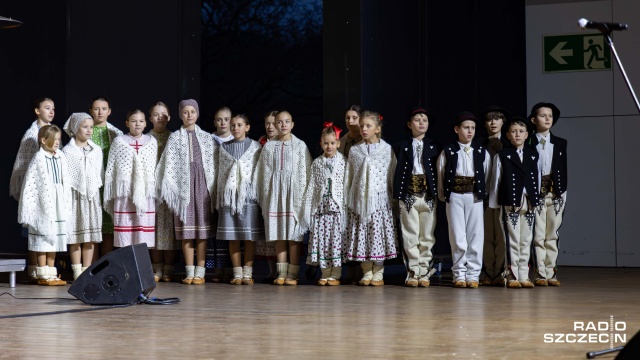 Fot. Robert Stachnik [Radio Szczecin] Kolędowanie ze Szczecinianami w Teatrze Letnim [ZDJĘCIA]