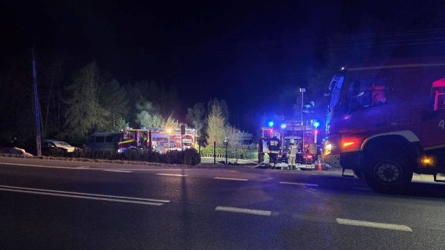 Fot. Facebook / Ochotnicza Straż Pożarna w Rymaniu Nocny pożar altany [ZDJĘCIA]