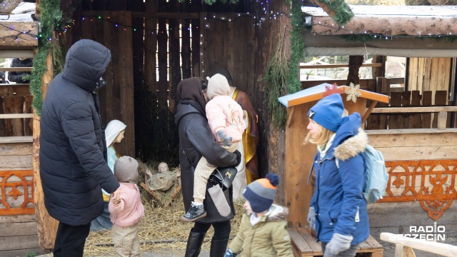 Fot. Robert Stachnik [Radio Szczecin] W Żydowcach można oglądać żywą szopkę bożonarodzeniową [WIDEO, ZDJĘCIA]