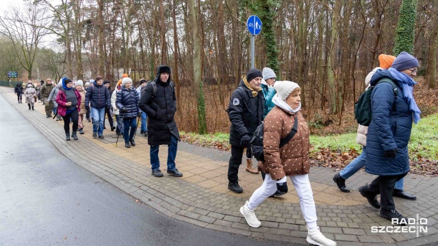 Fot. Robert Stachnik [Radio Szczecin] Zimowy spacer z rozpoznawaniem drzew i krzewów [WIDEO, ZDJĘCIA]