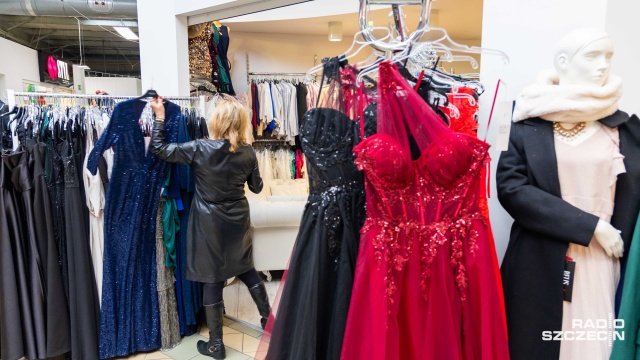 Fot. Robert Stachnik [Radio Szczecin] Moda na Sylwestra. "Nie garnitur tworzy zabawę" [WIDEO, ZDJĘCIA]