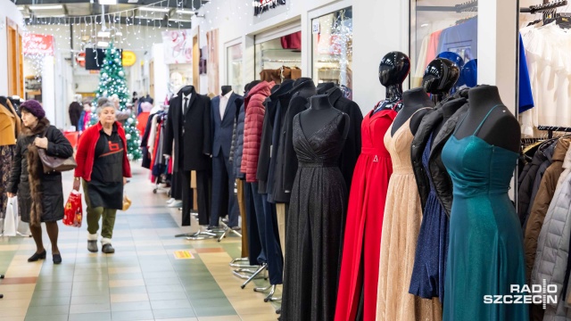 Fot. Robert Stachnik [Radio Szczecin] Moda na Sylwestra. "Nie garnitur tworzy zabawę" [WIDEO, ZDJĘCIA]