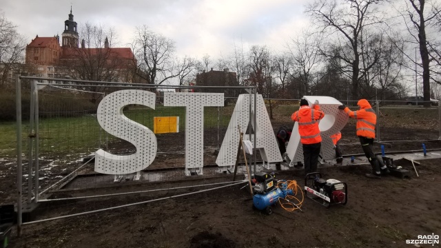 Napis Stargard w formacie 3D, o wysokości dwóch i długości ponad dwunastu metrów, ustawiono w Parku Jagiellońskim. Całość ma być gotowa do połowy stycznia.