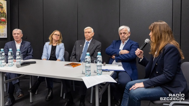 Jaka przyszłość czeka Ukrainę, czy jesteśmy blisko zakończenia konfliktu zbrojnego oraz jak zmienił się świat od rozpoczęcia wojny za naszą wschodnią granicą Na te pytania odpowiadali eksperci w trakcie debaty zorganizowanej w poniedziałek przez Centrum Dialogu Przełomy.