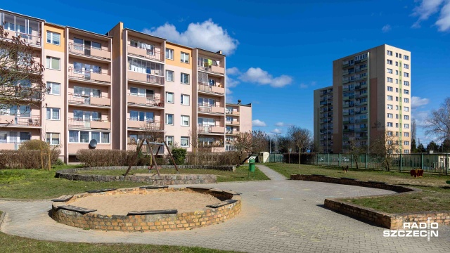 Mieszkańcy szczecińskiej ulicy Boryny chcą likwidacji placu zabaw. Pod koniec stycznia do zarządu szczecińskiej Spółdzielni Mieszkaniowej Kolejarz wpłynął wniosek mieszkańców dotyczący likwidacji pobliskiego placu zabaw.