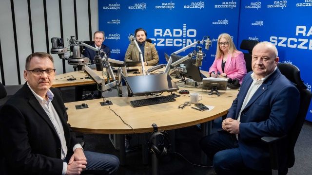 Obniżenie składki nie spowoduje obniżenia jakości usług w opiece zdrowotnej - przekonywał w Kawiarence Politycznej senator Koalicji Obywatelskiej Tomasz Grodzki.