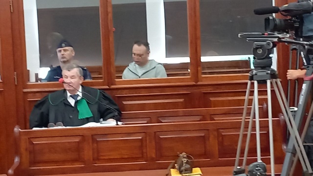 Sąd Apelacyjny w Szczecinie odmówił przyjęcia kasacji wniesionej przez obrońcę głównego oskarżonego w sprawie zabójstwa trzech kobiet z Kołobrzegu - poinformował PAP w poniedziałek rzecznik prasowy sądu sędzia Robert Bury. To oznacza, że powtórny proces może ruszyć bez przeszkód.