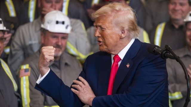 Podniesienie cła przez prezydenta Donalda Trumpa jest złą decyzją - twierdzą eksperci audycji Radio Szczecin na Wieczór.