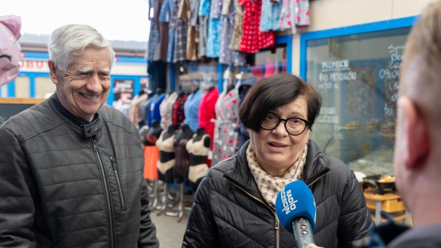 Jak sami mówią szczecinianie, te święta będą droższe niż w ubiegłym roku, a przecież w koszyku nie może zabraknąć takich produktów, jak wędlina, babka, chleb i jajka. Co poszło w górę i ile kosztują kilogramy tradycji