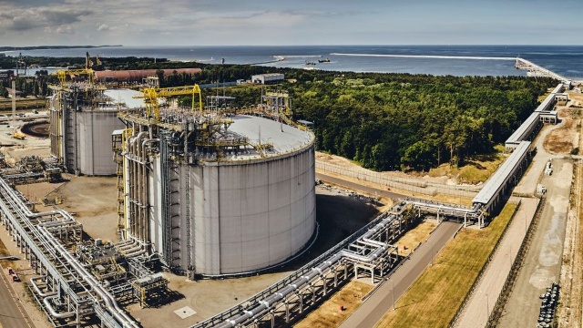 Wojna cłowa nie wpłynie na ceny gazu w Polsce - uspokaja ekonomista z Uniwersytetu Szczecińskiego prof. Jarosław Korpysa.